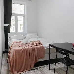  Апартаменты Magnificent 5br Shared - Perfect For Longstays Австрия
